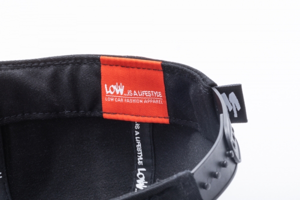 LOW iS A LiFESTYLE® Statement Snapback - Silver-Black